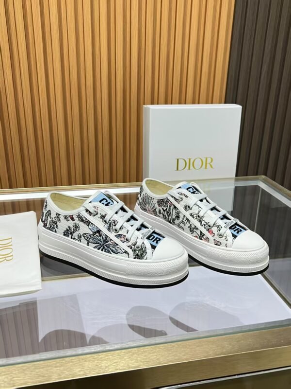 Dior women - Image 4