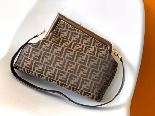 FENDI BAG - Image 5