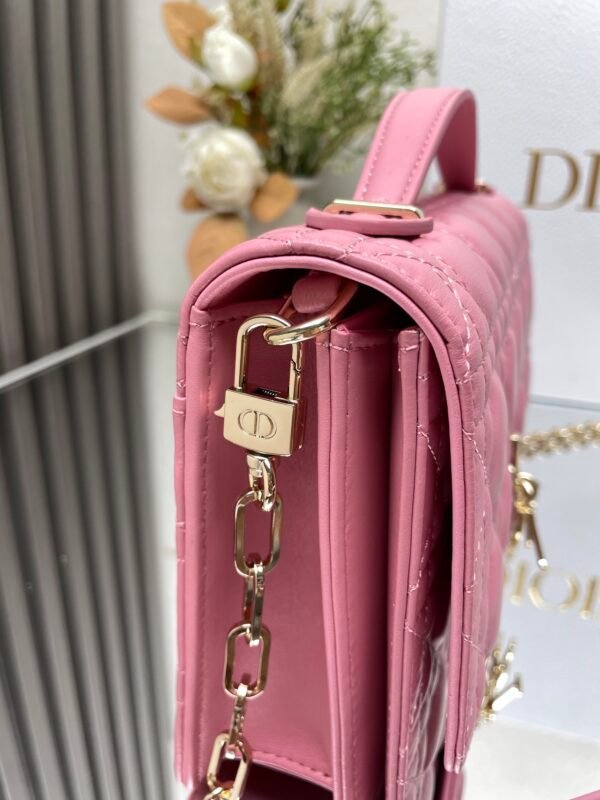 DIOR - Image 4