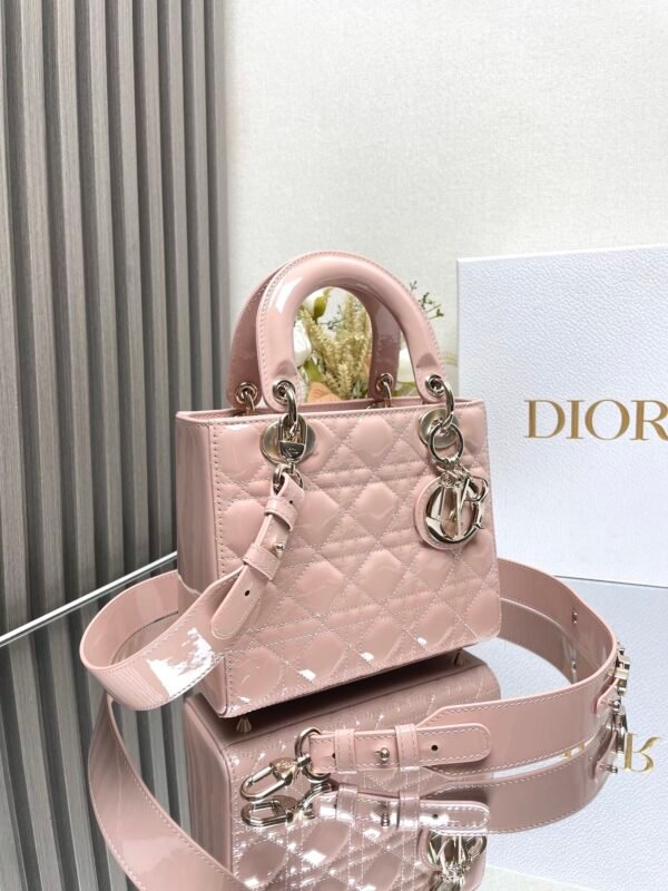 DIOR - Image 4