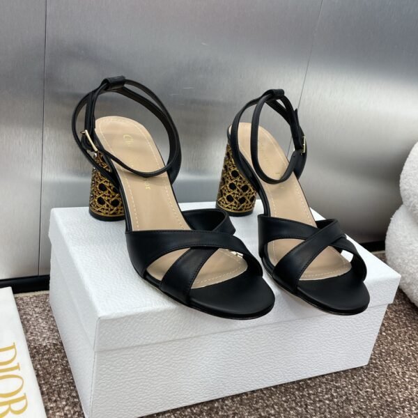 Dior women - Image 4