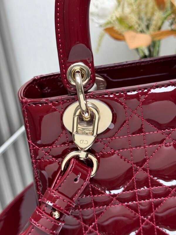DIOR - Image 4