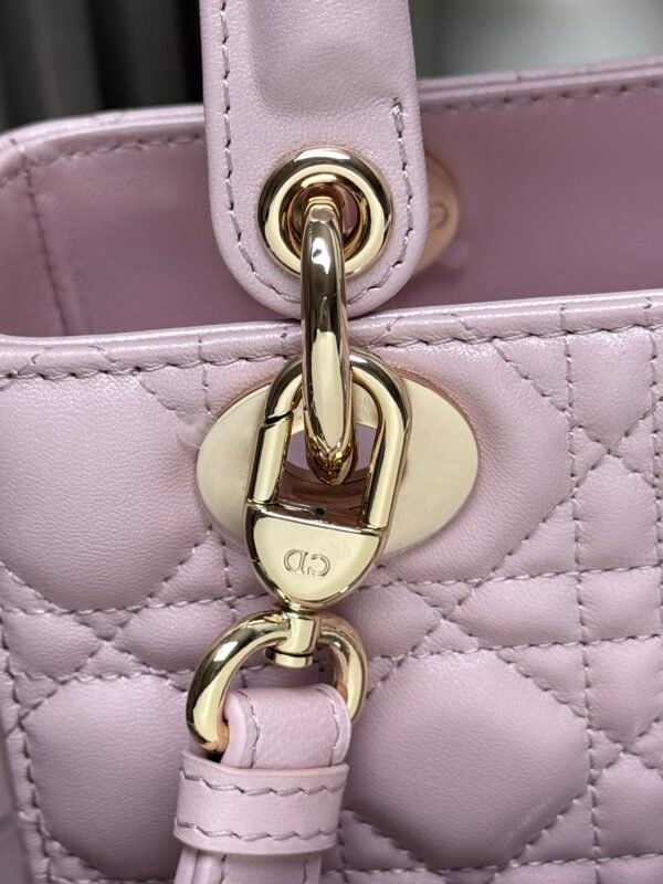 DIOR - Image 4