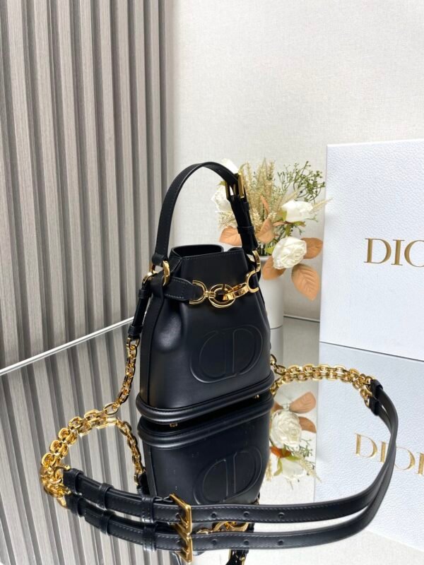 DIOR - Image 4