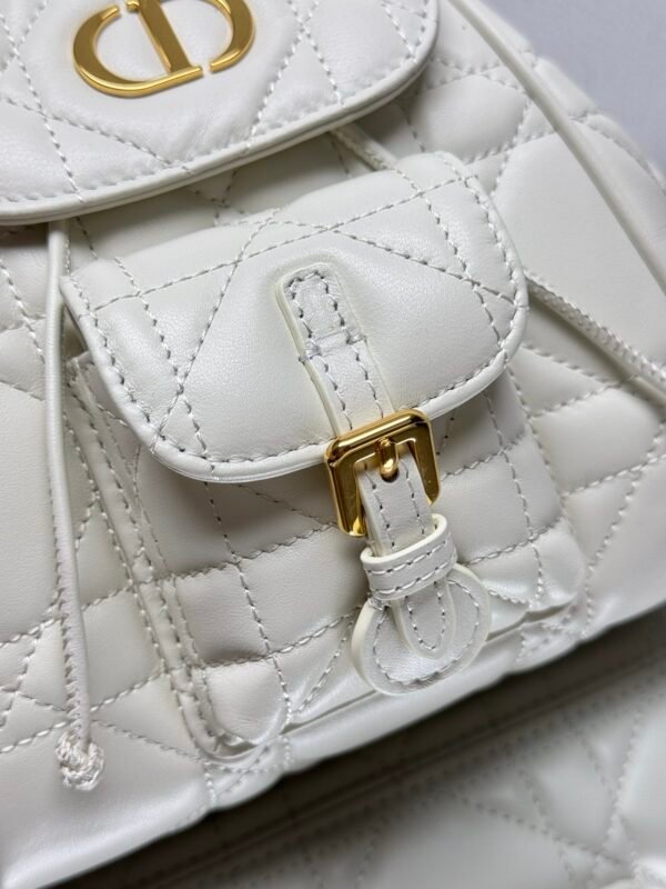 DIOR - Image 4