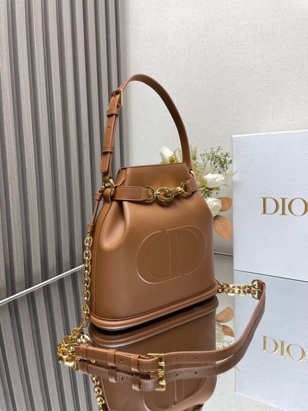 DIOR - Image 4