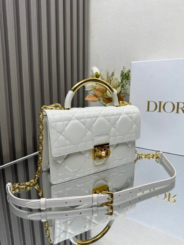DIOR - Image 4