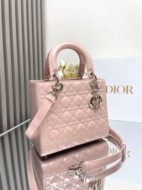 DIOR - Image 4