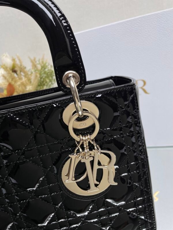 DIOR - Image 4