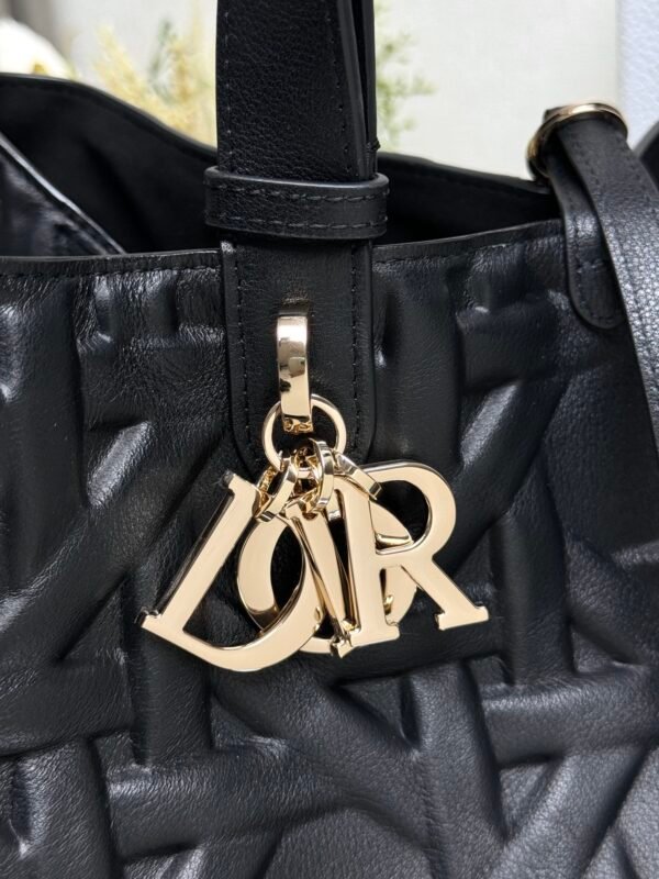 DIOR - Image 4