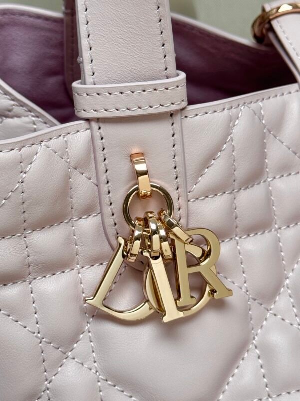 DIOR - Image 4