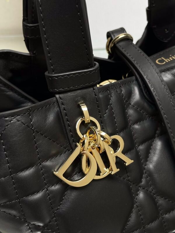 DIOR - Image 4