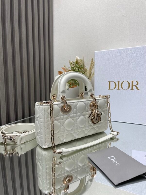 DIOR - Image 4