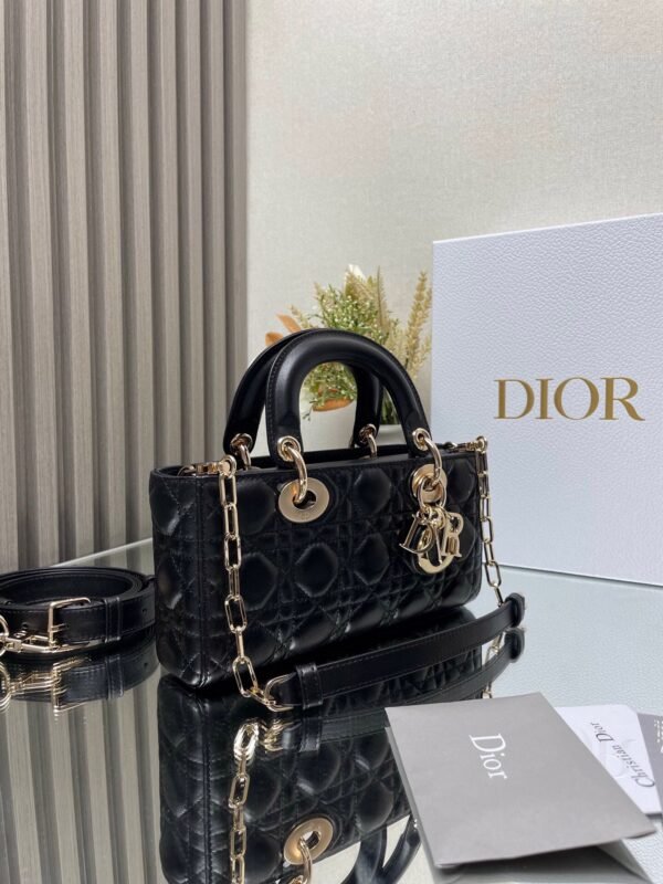 DIOR - Image 4