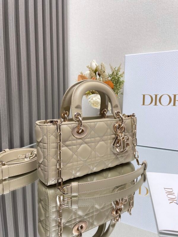 DIOR - Image 4