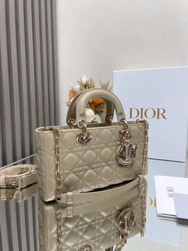 DIOR - Image 4