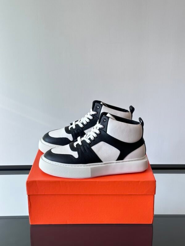 HERMES Man - Image 4