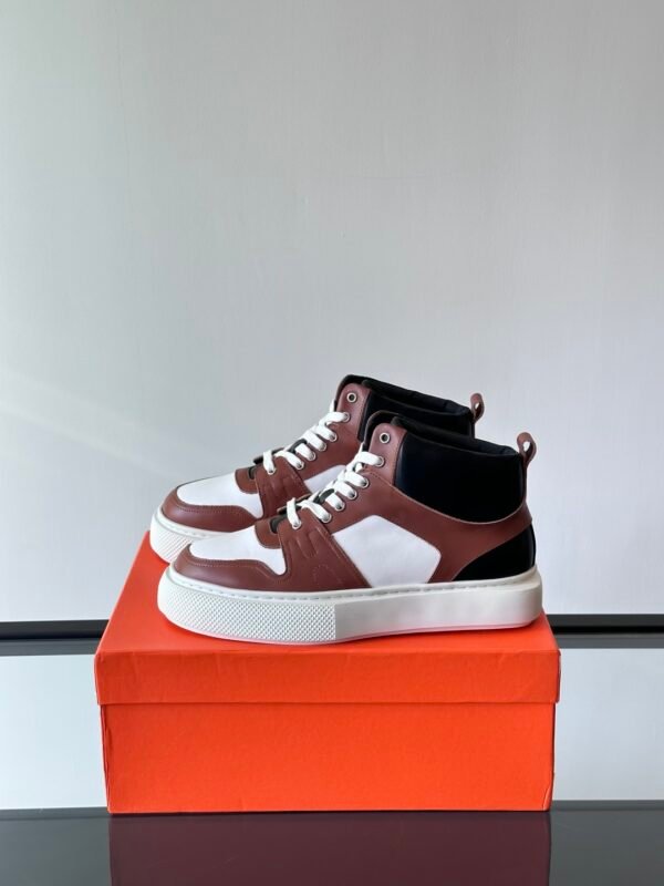 HERMES Man - Image 4