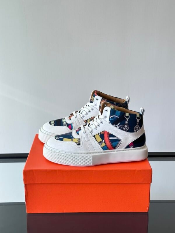 HERMES Man - Image 4