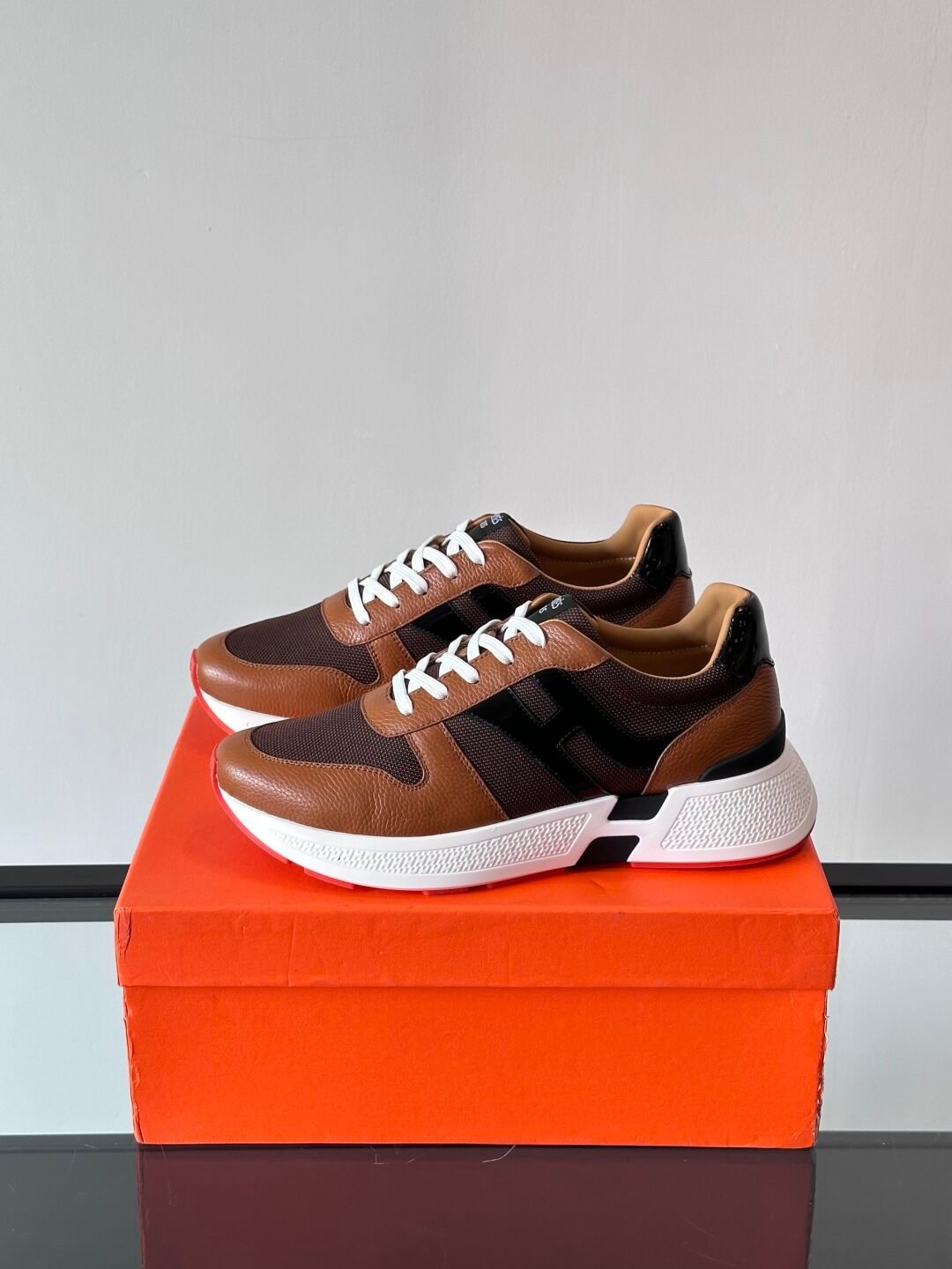 HERMES Man - Image 4