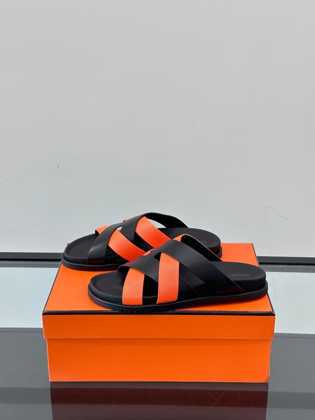 HERMES Man - Image 4