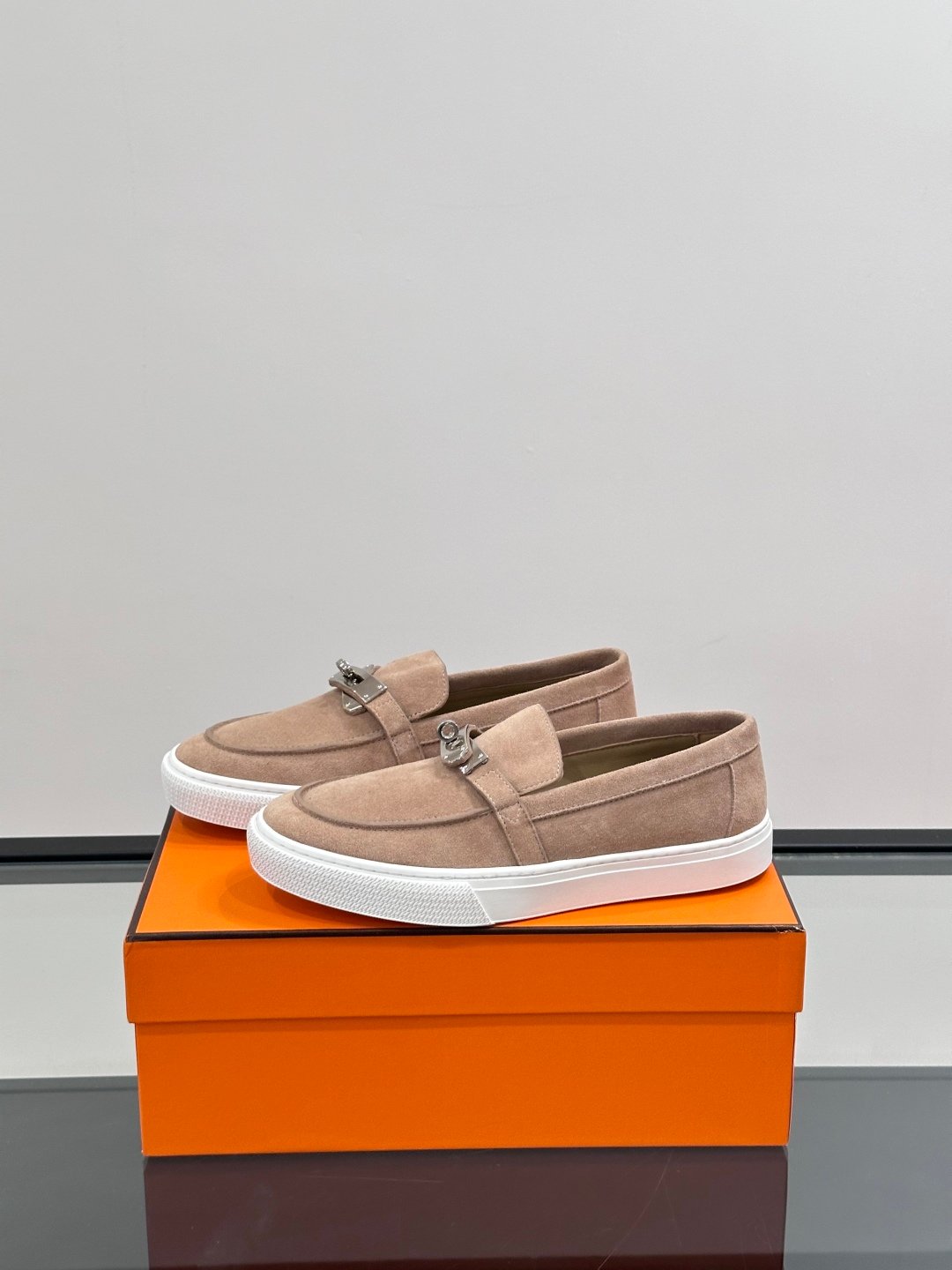 HERMES Man - Image 4