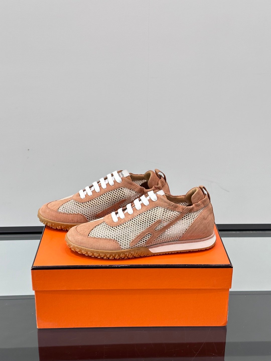 HERMES Man - Image 4