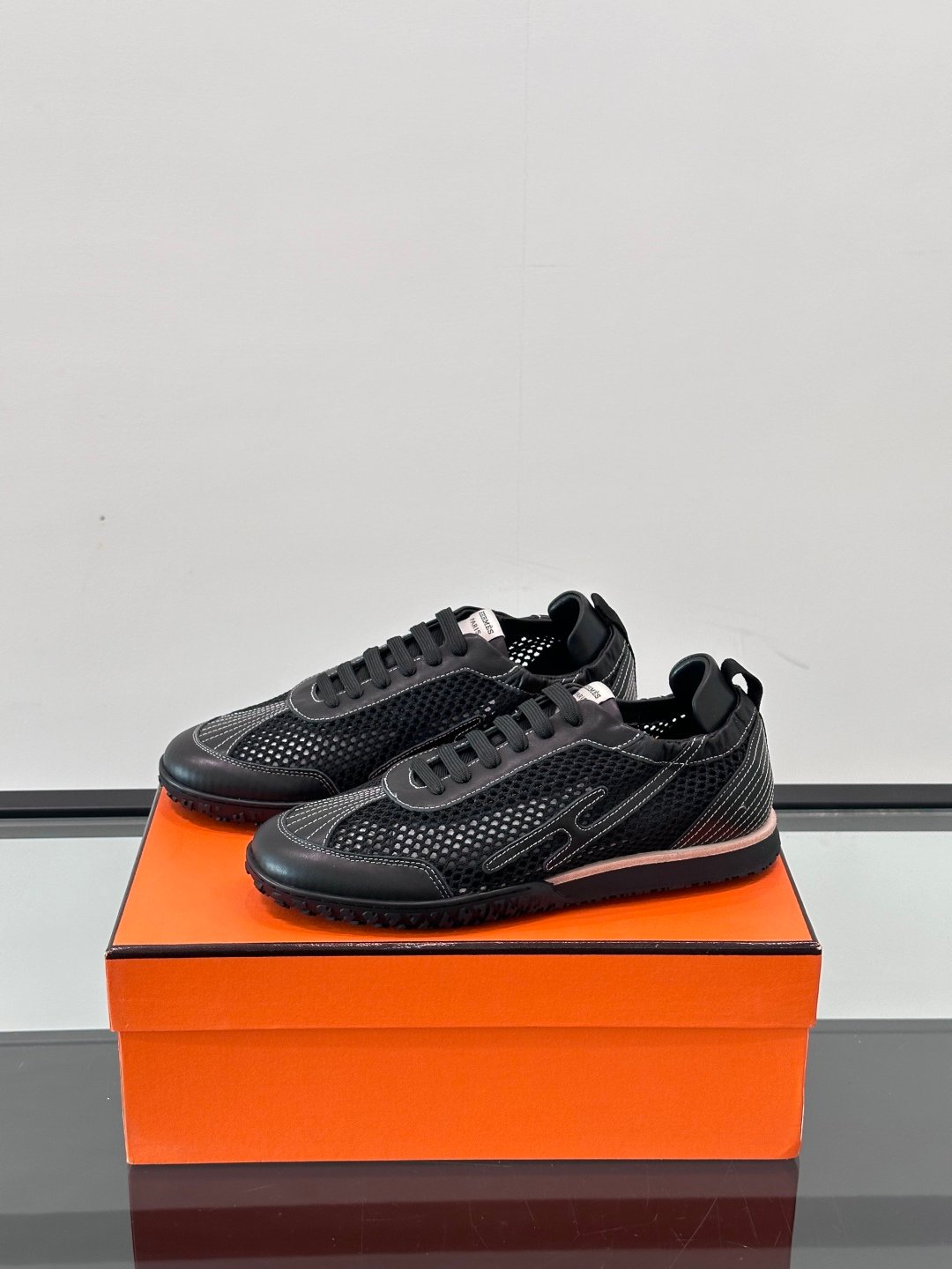 HERMES Man - Image 4