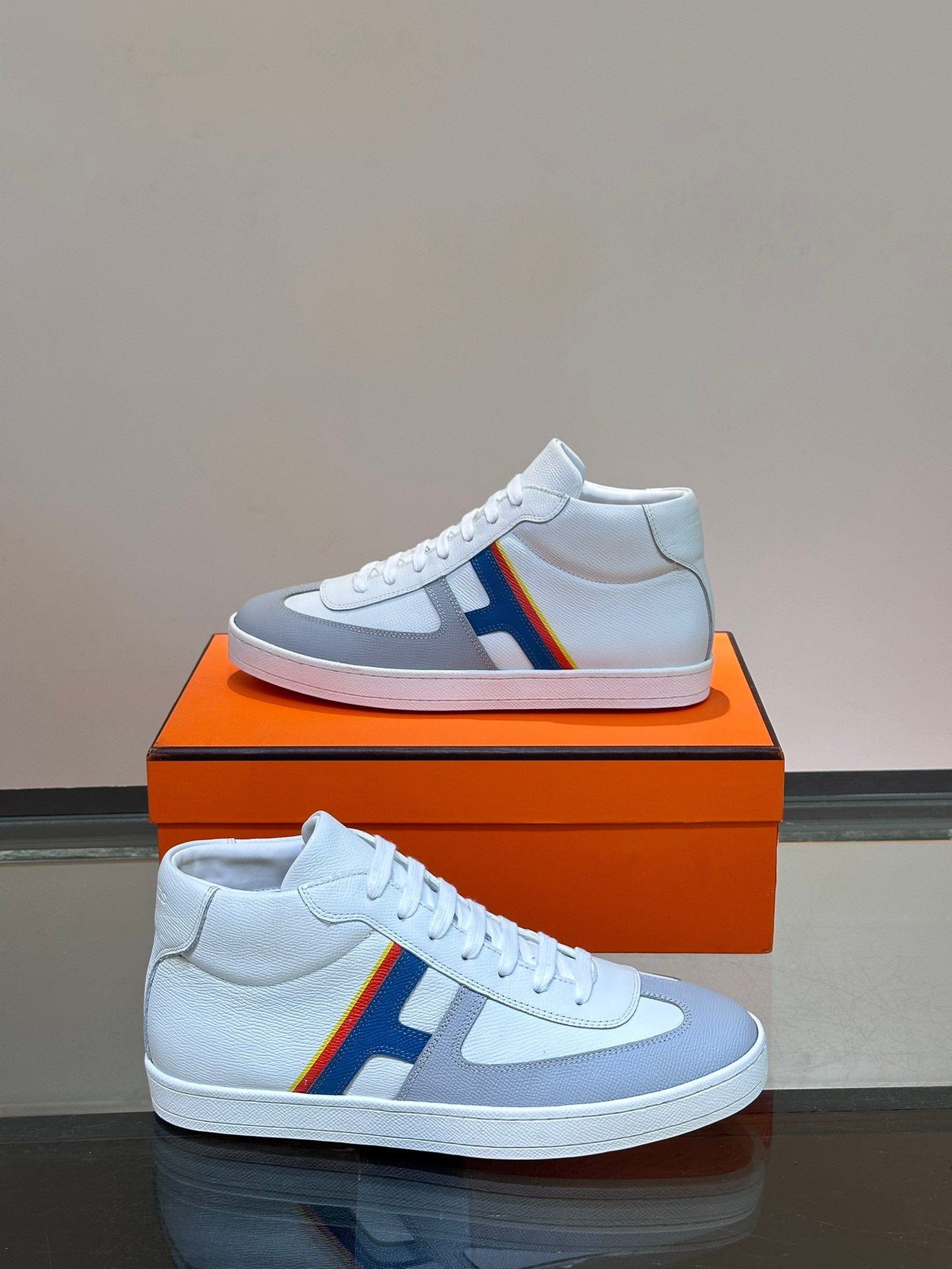 HERMES Man - Image 4