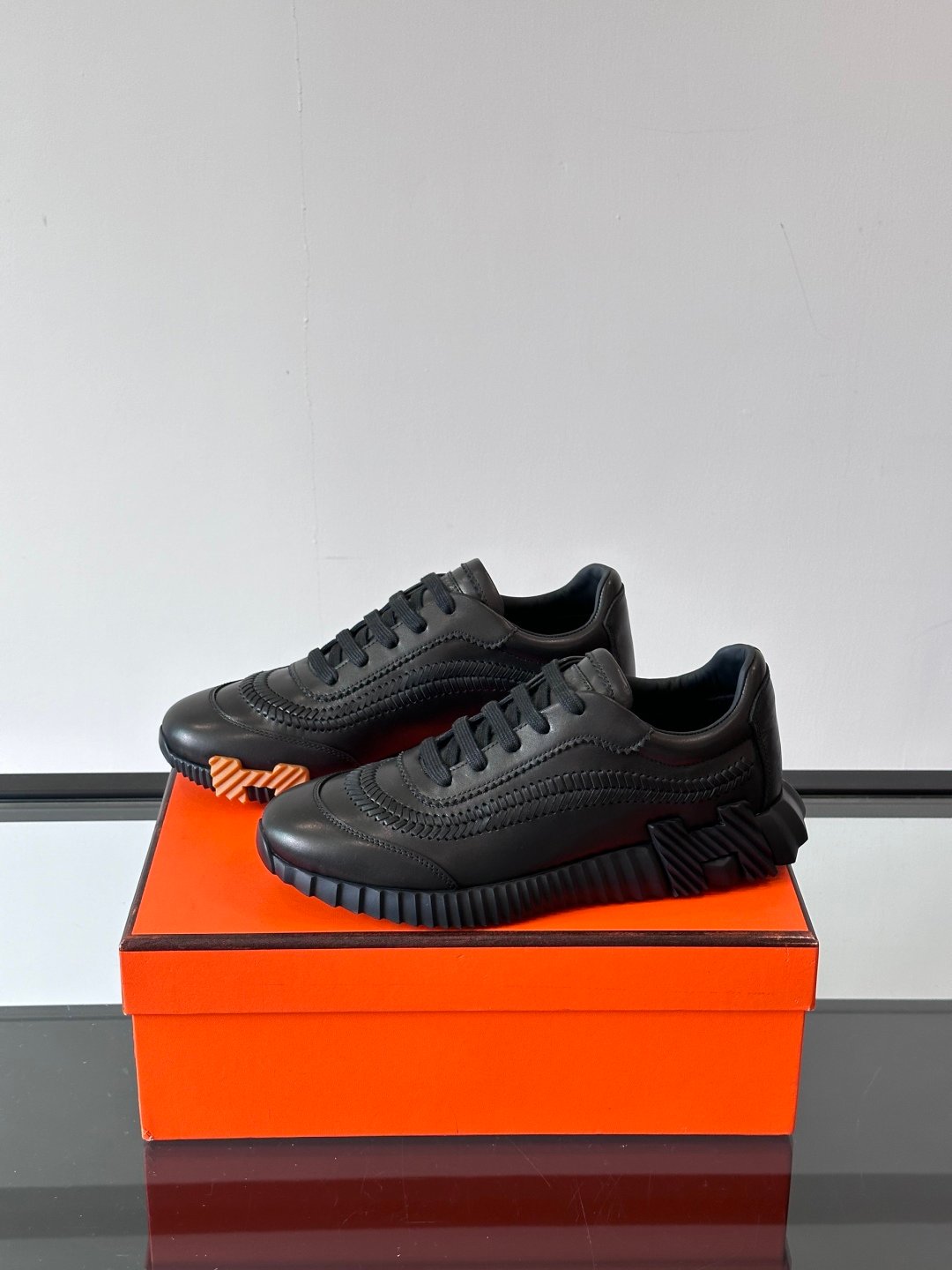 HERMES Man - Image 4