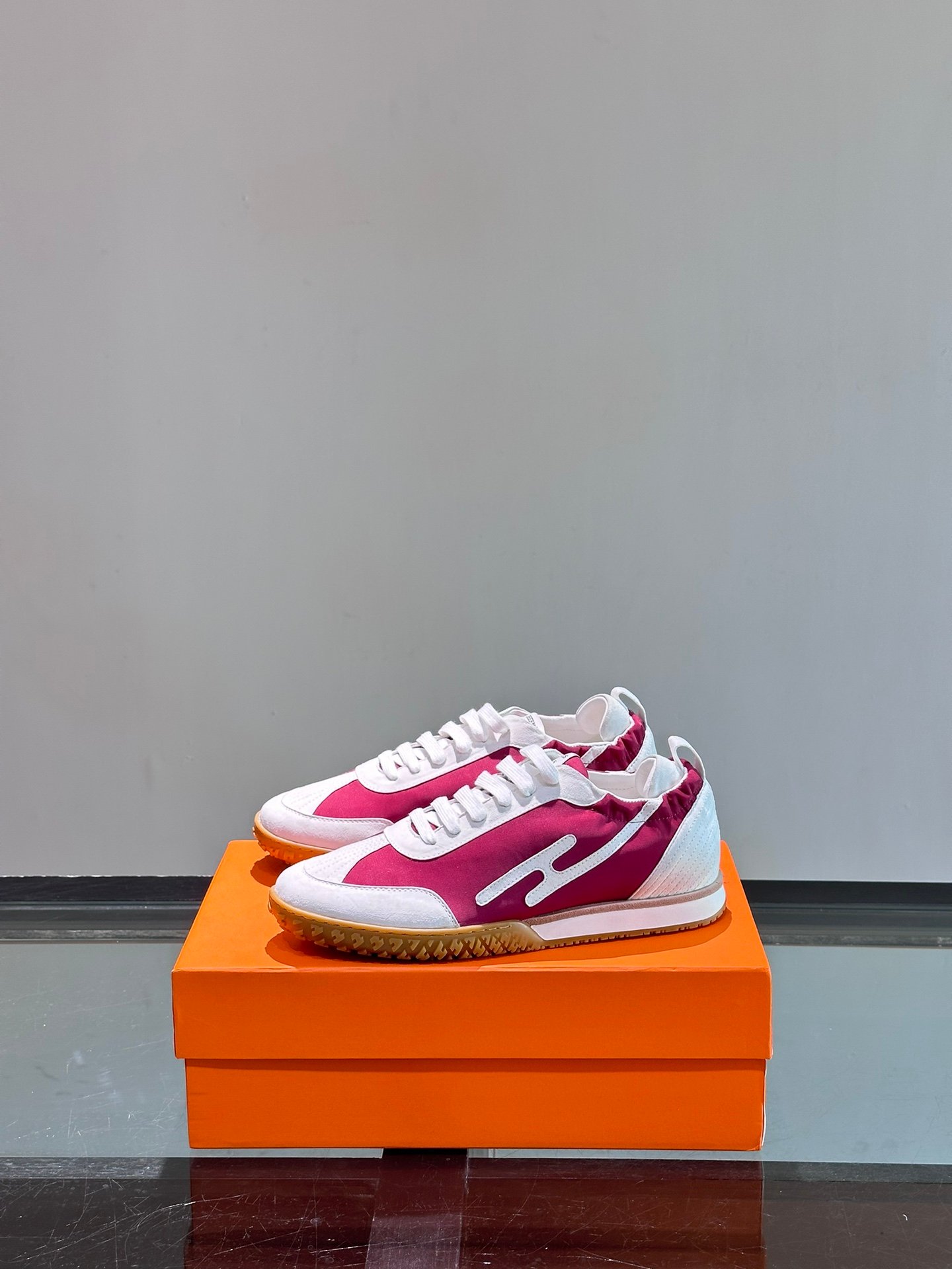 HERMES Man - Image 4