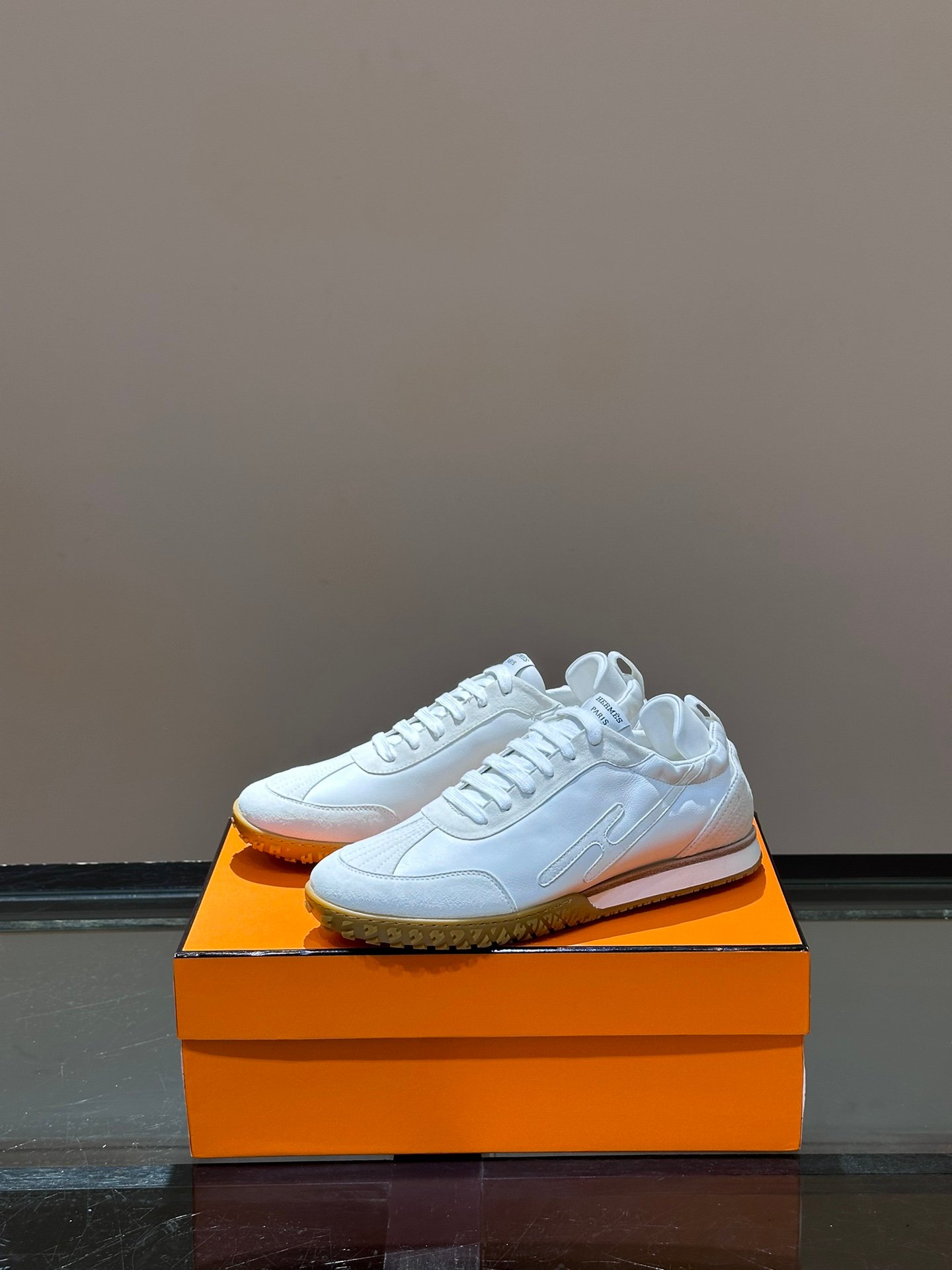 HERMES Man - Image 4