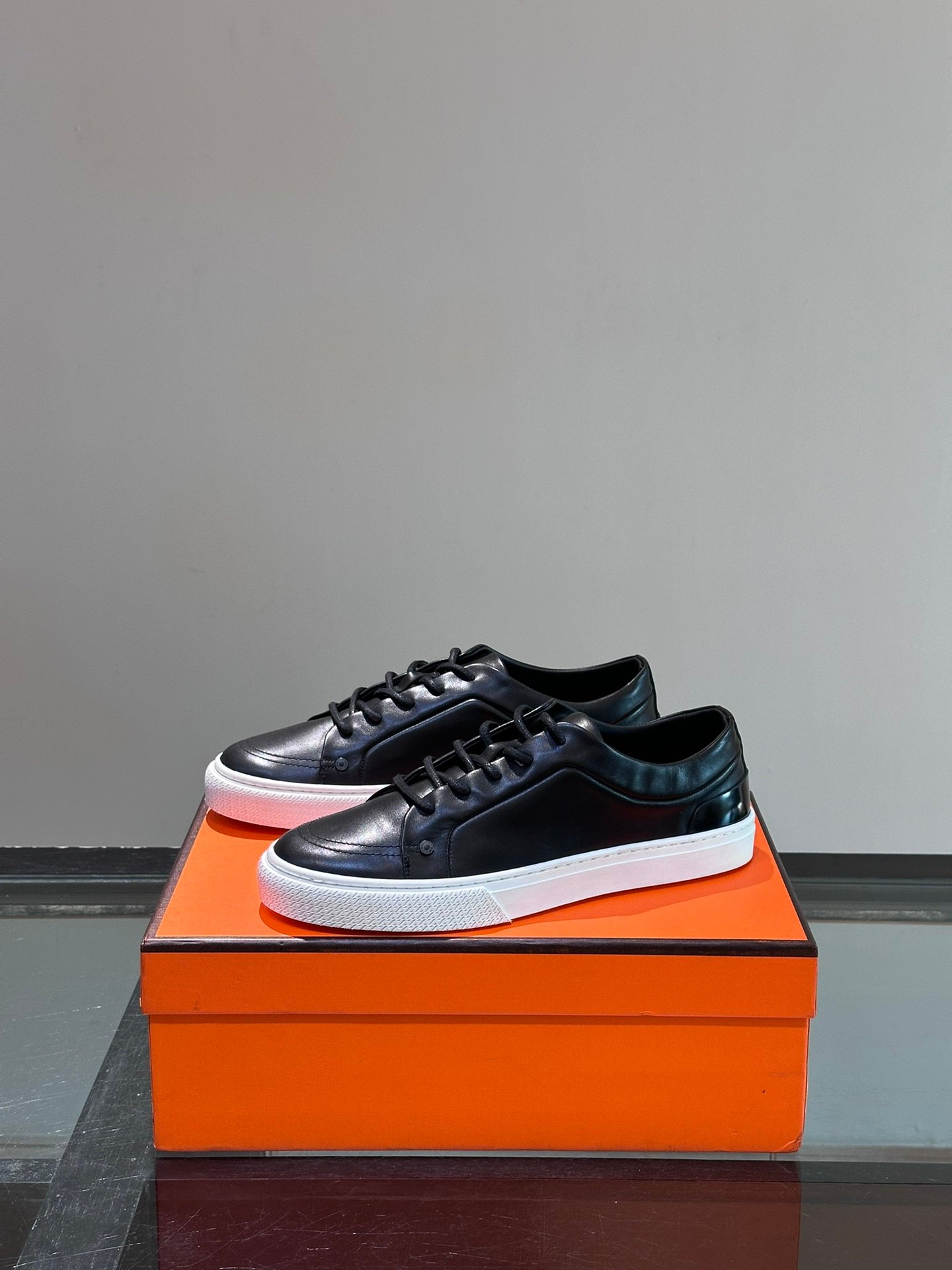 HERMES Man - Image 4