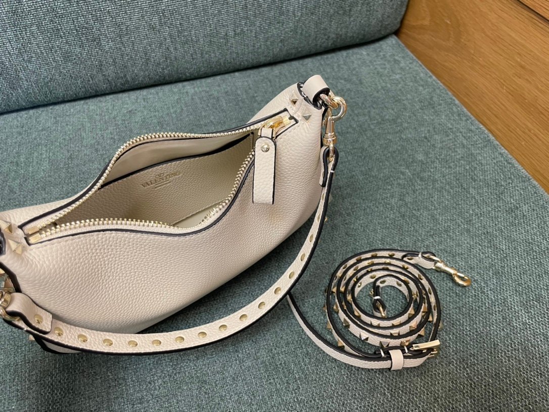 Valentino Bag - Image 6