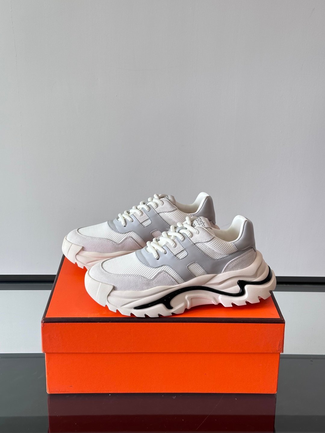 HERMES Man - Image 4