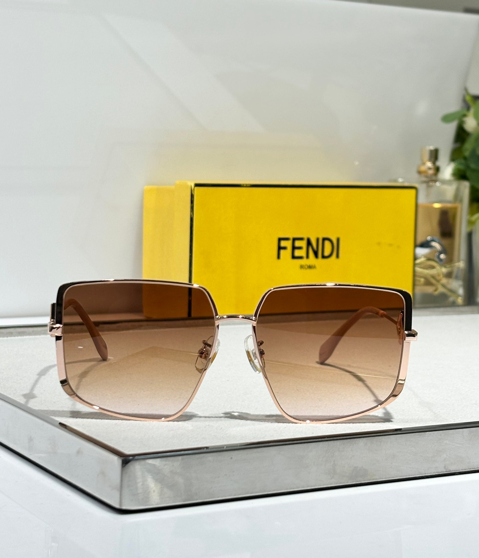 FENDI - Image 5