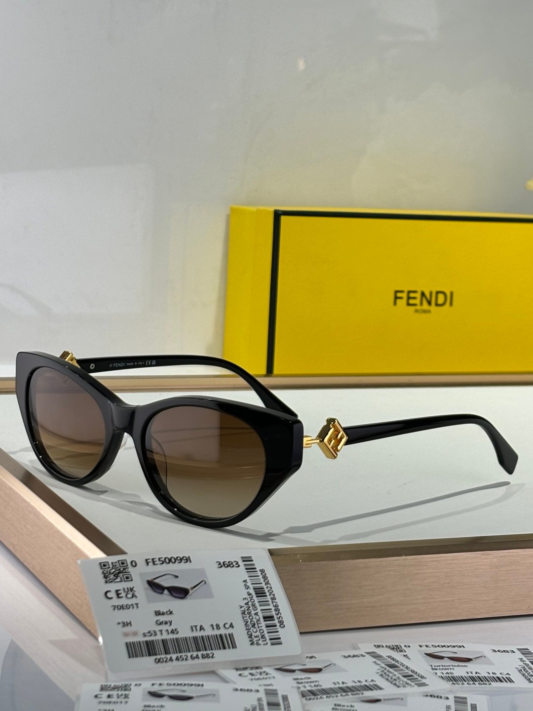 FENDI - Image 5