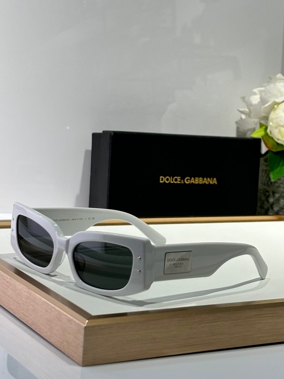 D&G - Image 5