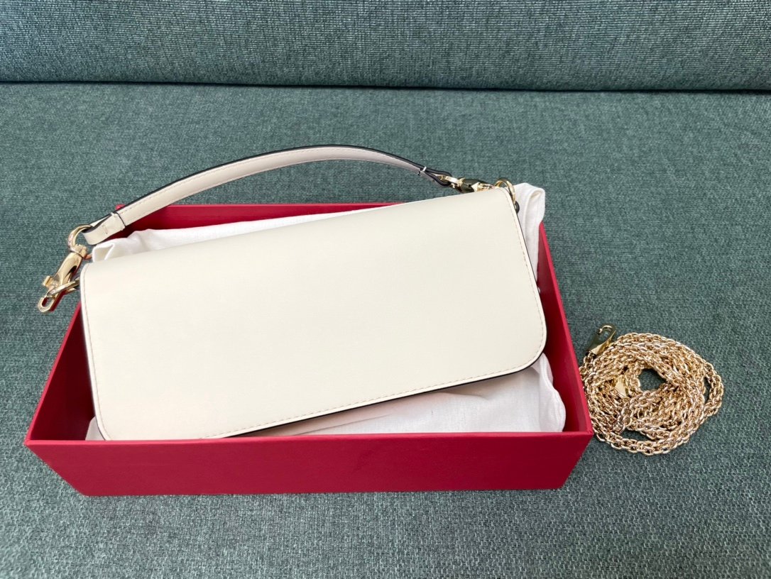 Valentino Bag - Image 5