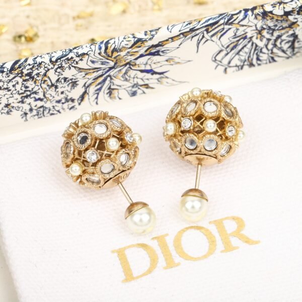 Dior - Image 5