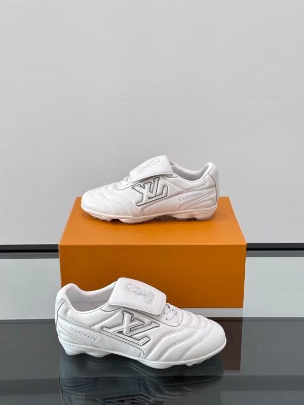 LV MAN - Image 5