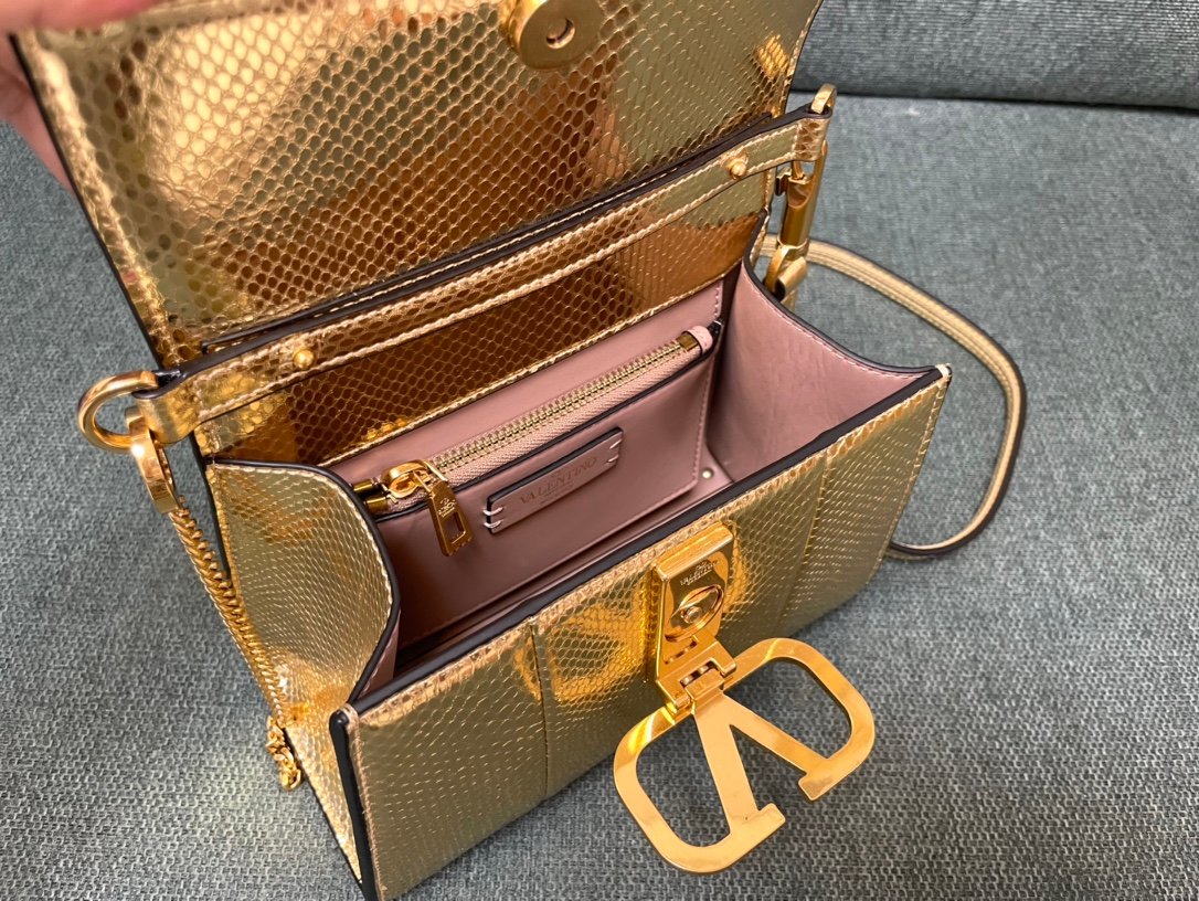 Valentino Bag - Image 5