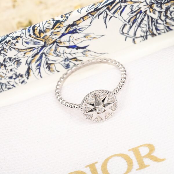 Dior - Image 5