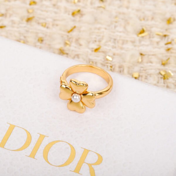 Dior - Image 5