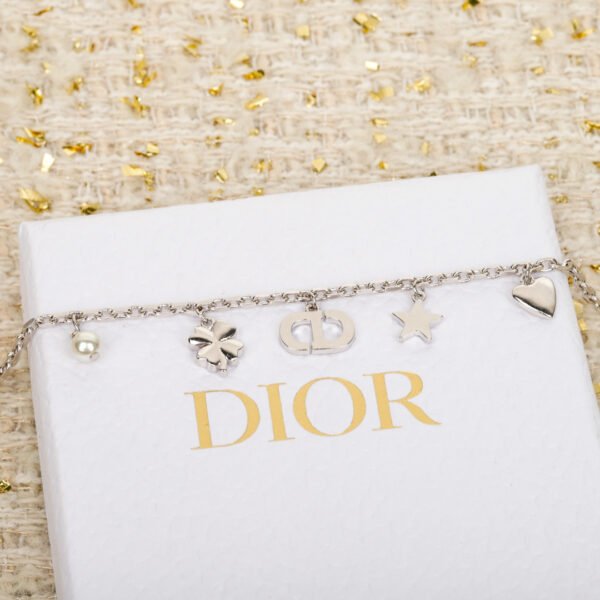 Dior - Image 5