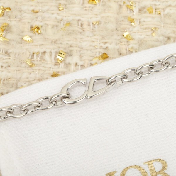 Dior - Image 5