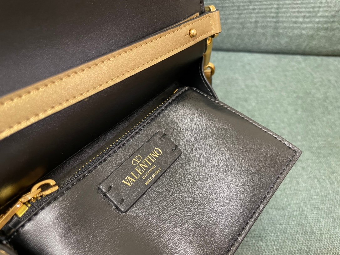 Valentino Bag - Image 5