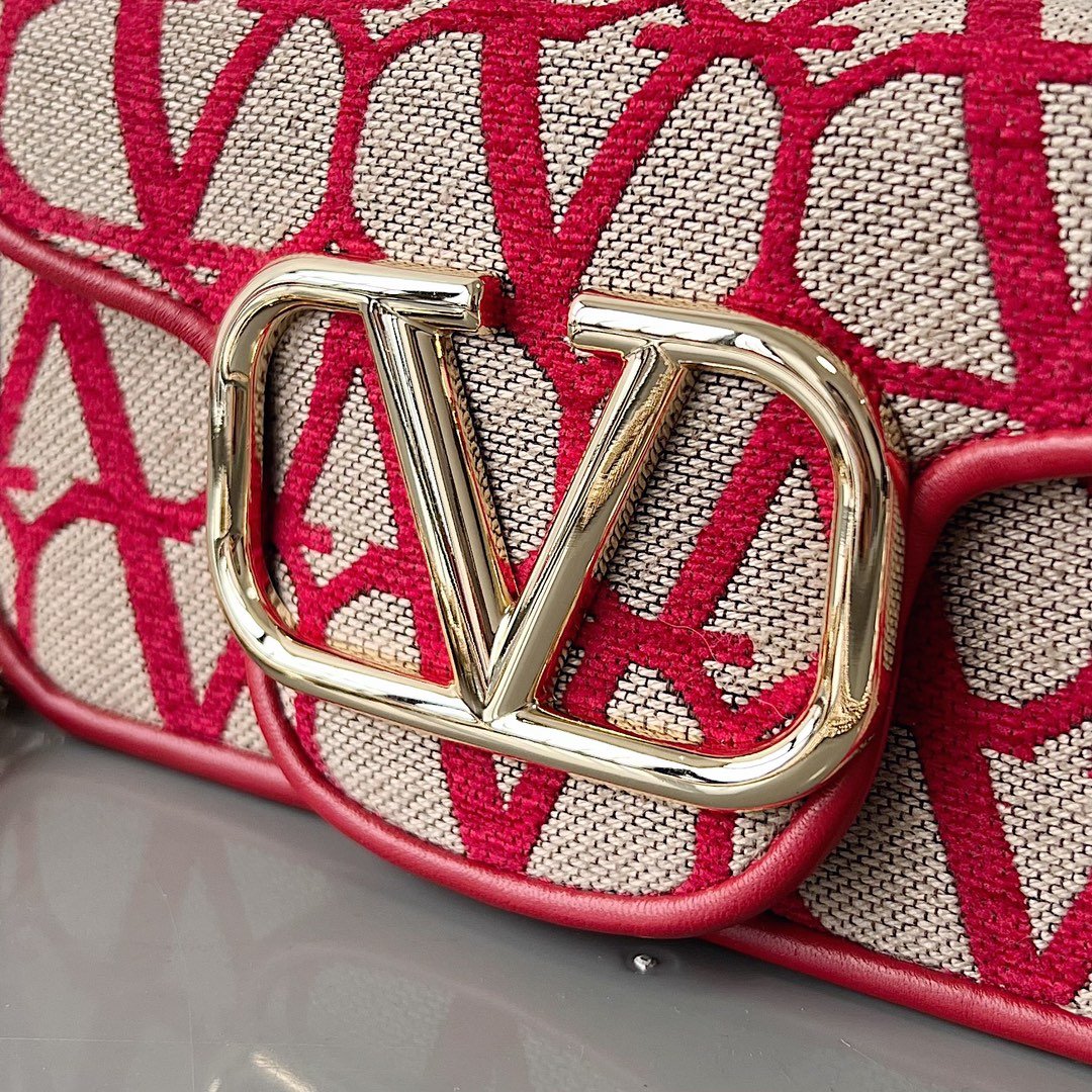 Valentino Bag - Image 5