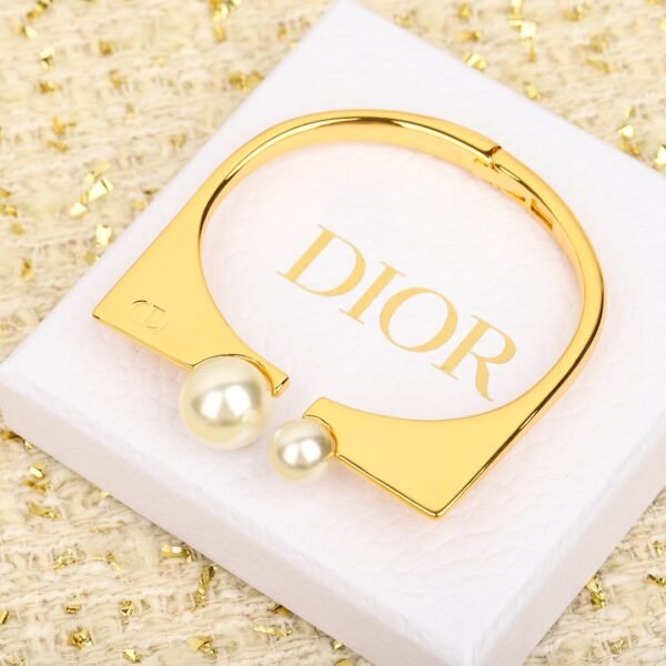 Dior - Image 5
