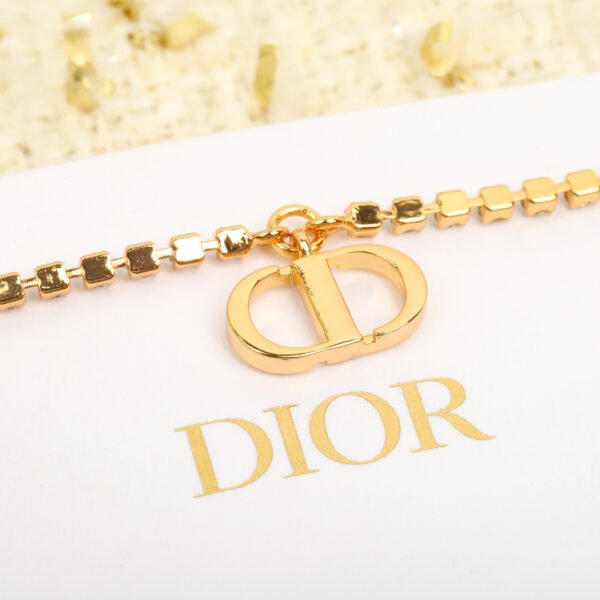 Dior - Image 5